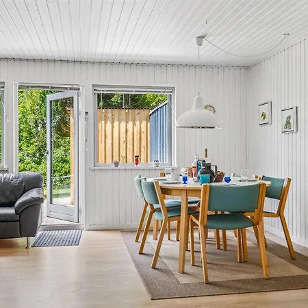 Semesterbostad Mani - 1-1km From The Sea By Interhome Ebeltoft