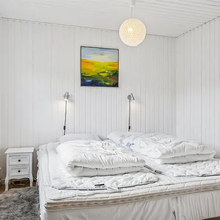 Mani - 1-1km From The Sea By Interhome *
